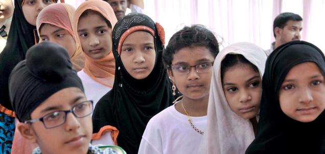 dycmmohdmahmoodalilaunchesonlineregistrationforminorityresidentialschools